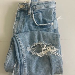 Zara mom fit light wash jean